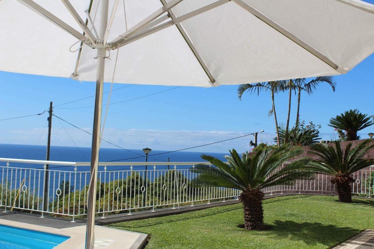 Villa Quinze - Luxurious 3 Bedroom Villa With Private Pool And Games Room & Amazing Views ポンタ・デルガダ エクステリア 写真