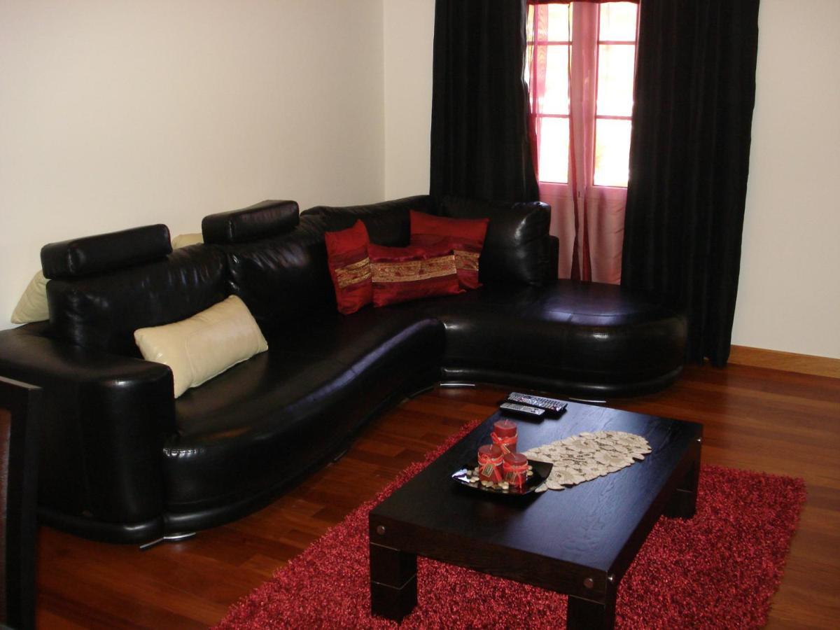 Villa Quinze - Luxurious 3 Bedroom Villa With Private Pool And Games Room & Amazing Views ポンタ・デルガダ エクステリア 写真